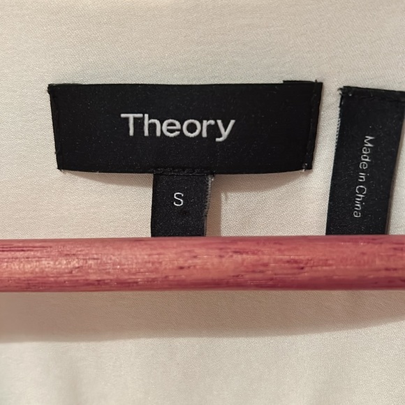 GIFTED💝 Theory Jastrid Silk Blouse in Ivory - Picture 7 of 7